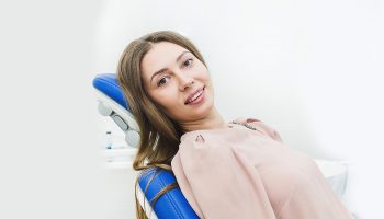 The Process of Replacing Teeth With Dental Implants